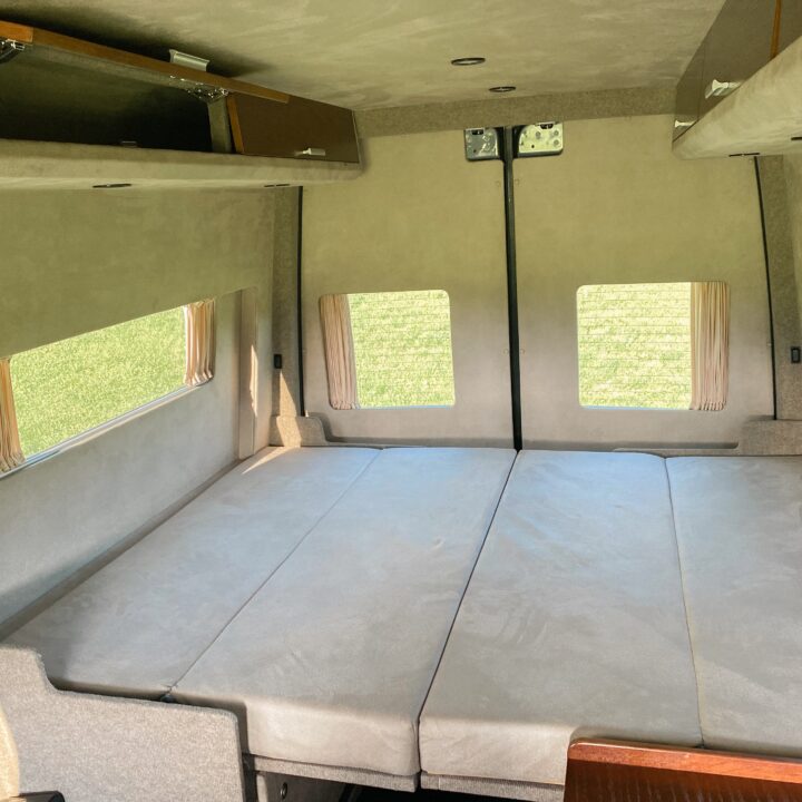 Busmacher VIP Wohnmobil 4x4 008 min 720x720